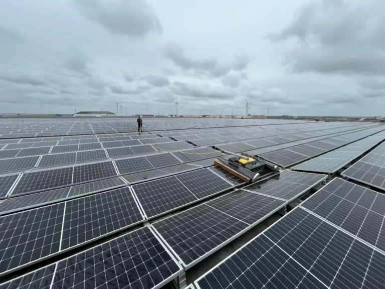 Nettoyage panneaux solaires & photovoltaïques à Créteil (94)